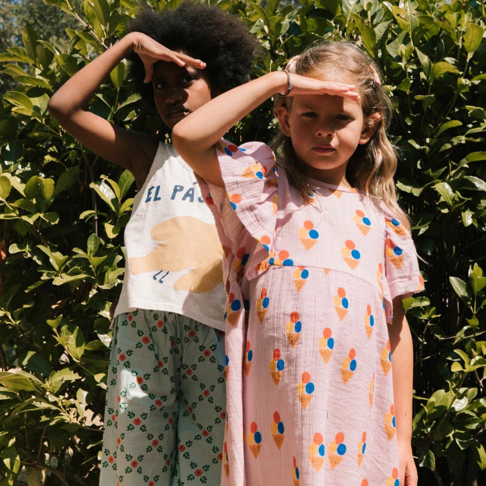 raparigas a usar vestidos e roupa tinycottons